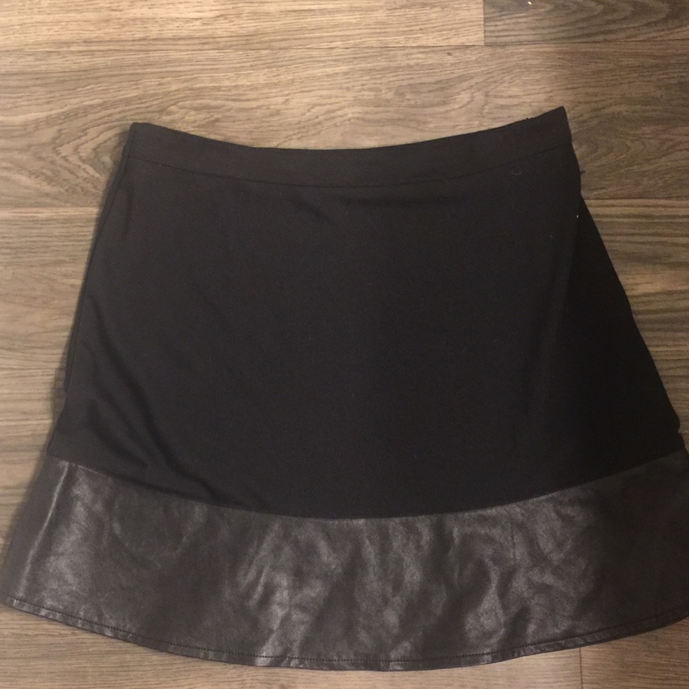 Faux leather detailed black skater skirt